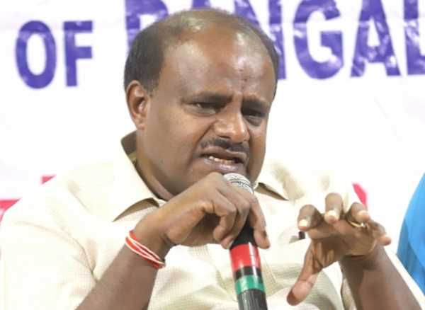 कुमारस्वामी ने यूक्रेन में भारतीय छात्रों पर टिप्पणी करने पर केंद्रीय मंत्री की आलोचना की